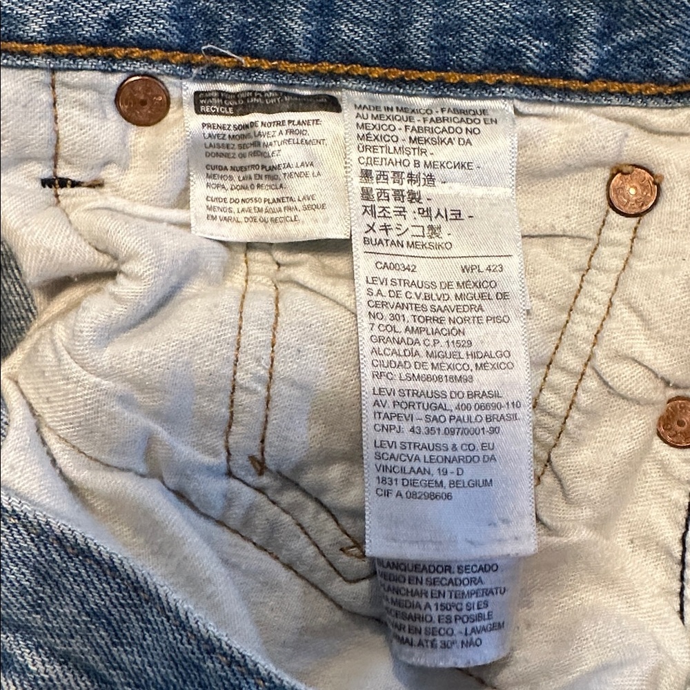 Levi’s 501 - Picture 3 of 4